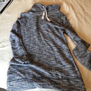 Women’s sweater hoodie